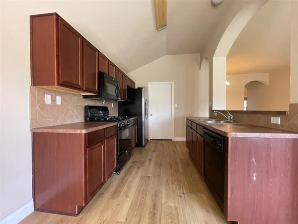 $1,890 | 15203 Lucian Drive, Austin, TX 78725