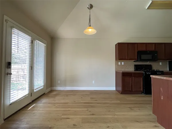 $1,890 | 15203 Lucian Drive, Austin, TX 78725
