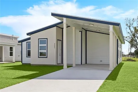 $245,000 | 2805 Live Oak Drive, Terrytown, LA 70056