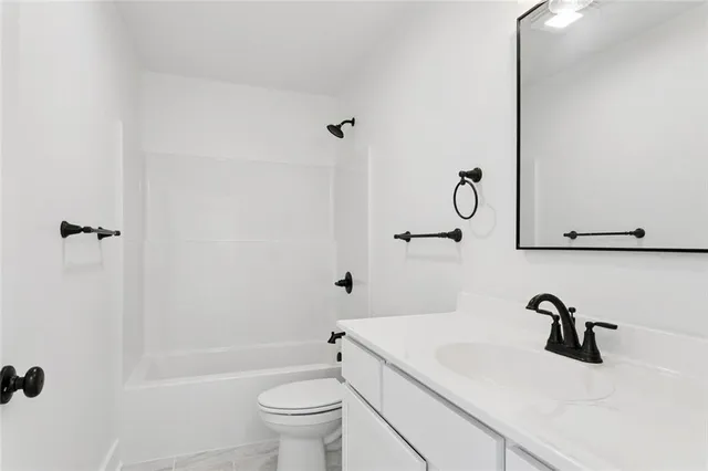 $245,000 | 2805 Live Oak Drive, Gretna, LA 70056