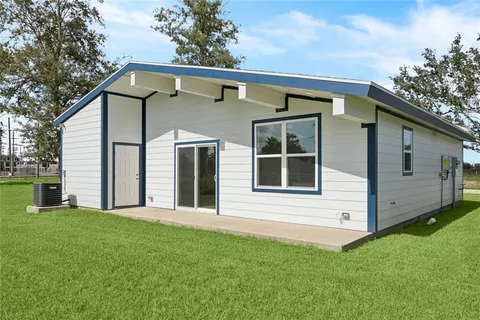 $245,000 | 2805 Live Oak Drive, Gretna, LA 70056