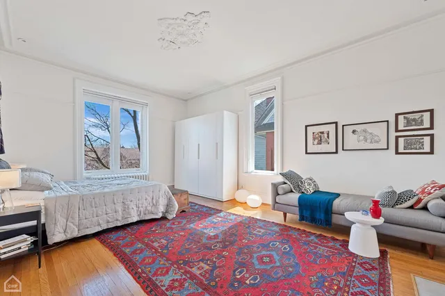 $3,200,000 | 5704 South Dorchester Avenue, Chicago, IL 60637