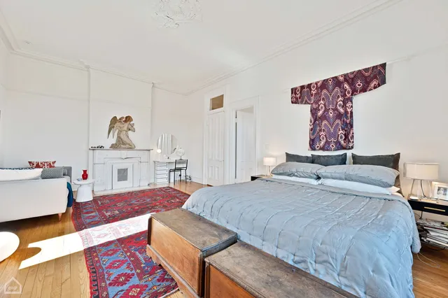 $3,200,000 | 5704 South Dorchester Avenue, Chicago, IL 60637