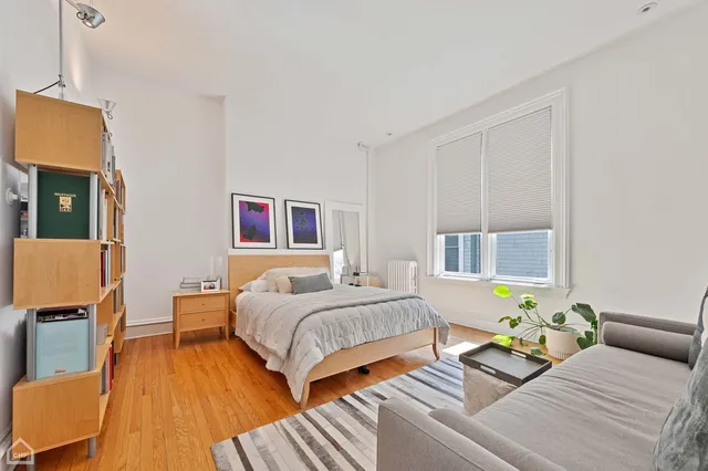 $3,200,000 | 5704 South Dorchester Avenue, Chicago, IL 60637