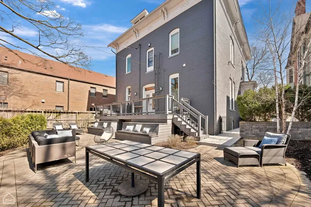 $3,200,000 | 5704 South Dorchester Avenue, Chicago, IL 60637