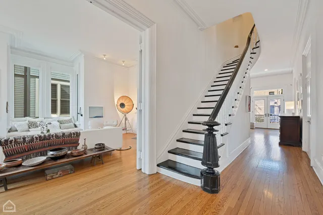 $3,200,000 | 5704 South Dorchester Avenue, Chicago, IL 60637