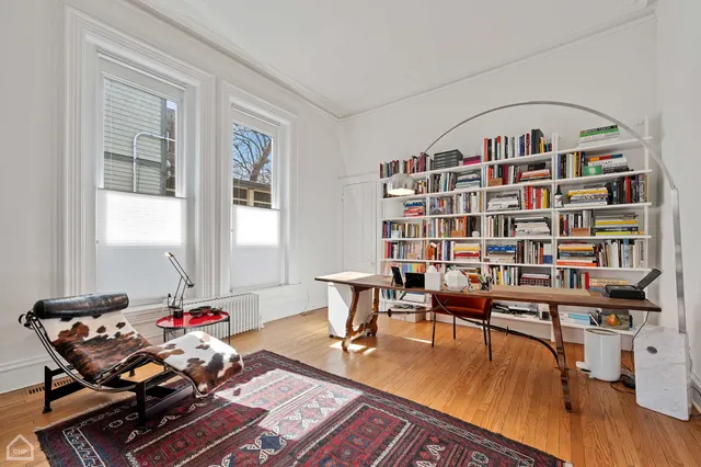 $3,200,000 | 5704 South Dorchester Avenue, Chicago, IL 60637