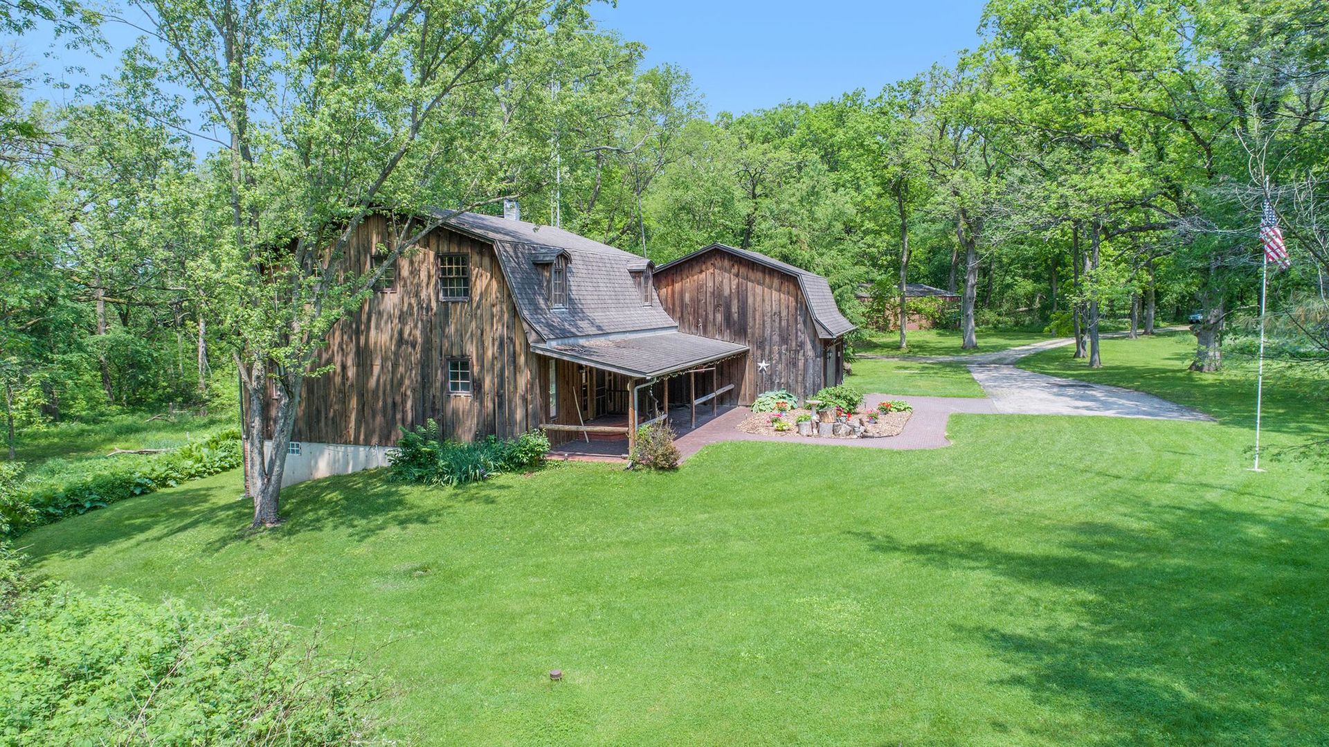 32785 Genoa Road Genoa, IL 60135 - Photo 2 of 29