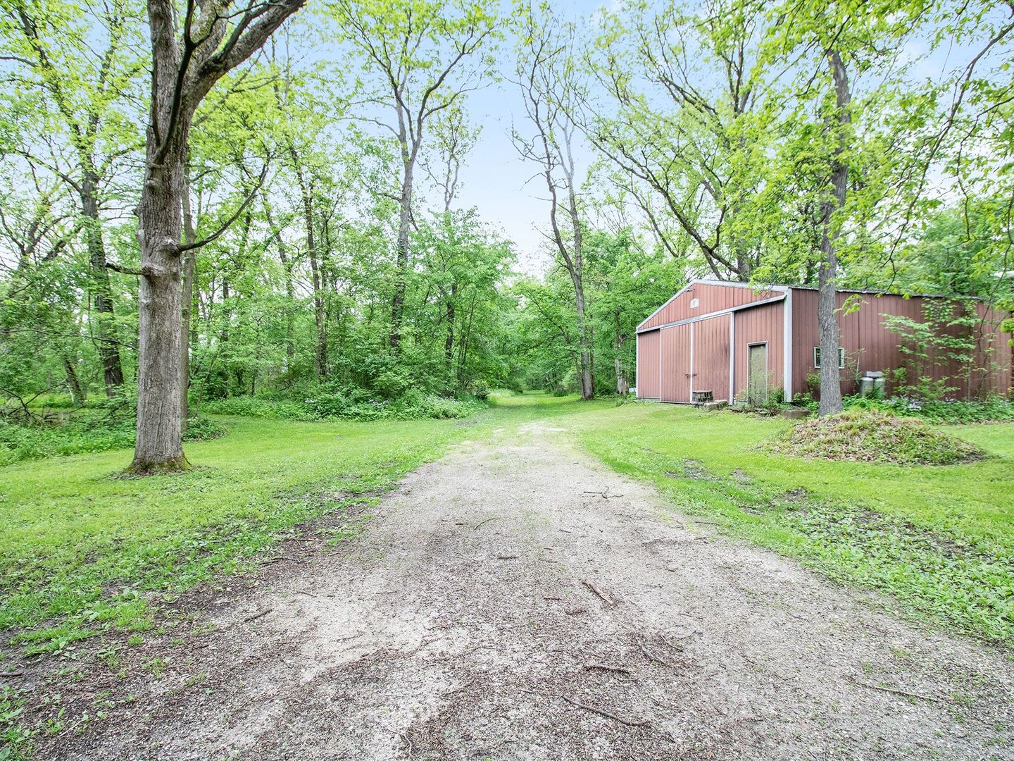 32785 Genoa Road Genoa, IL 60135 - Photo 25 of 29