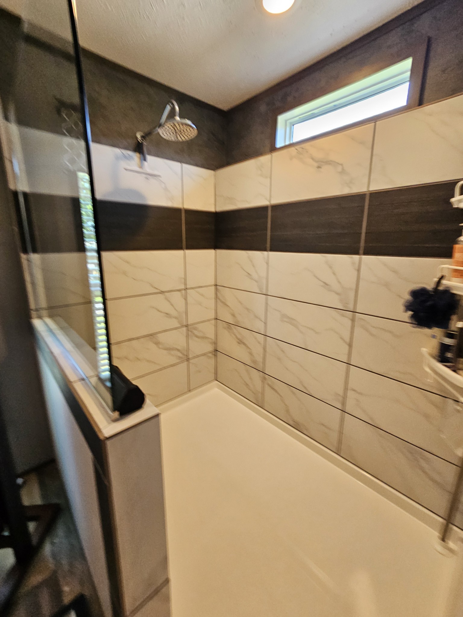 1824 Austin Road Lafayette, TN 37083 - Photo 19 of 35 a bathroom with a shower