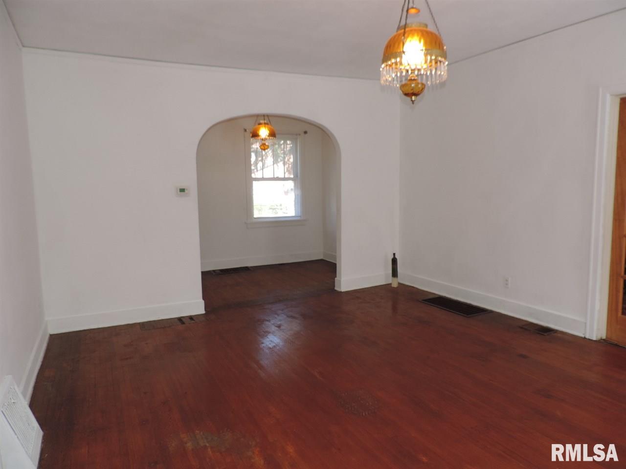 1 Rosenberg Court Pekin, IL 61554 - Photo 7 of 23 Gallery Image 7