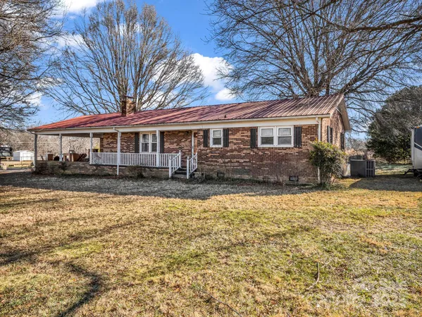 $400,000 | 1914 Buffalo Shoals Road, Lincolnton, NC 28092