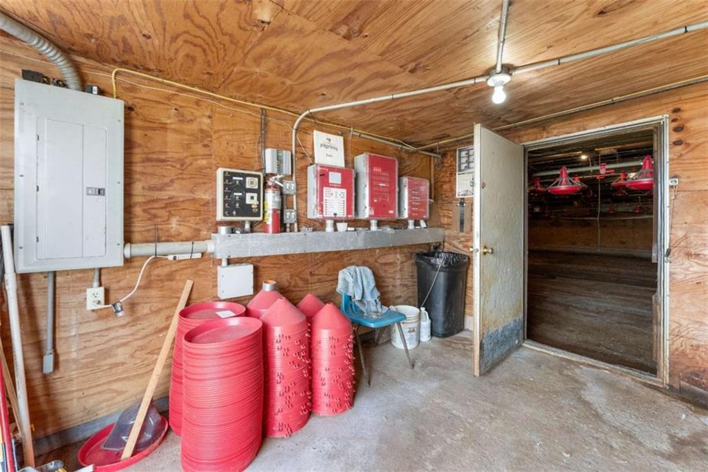 3322 Cheek Pulliam Road Royston, GA 30662 - Photo 43 of 61 a view of storage and utility room