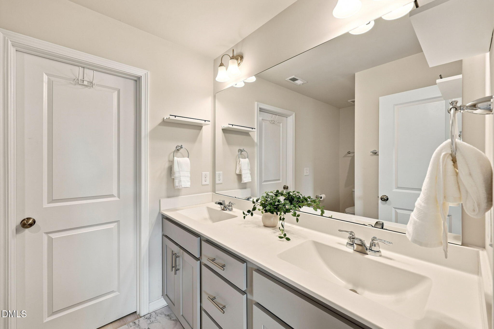 5234 Beardall Street Raleigh, NC 27616 - Photo 18 of 35 Primary En Suite Bathroom
