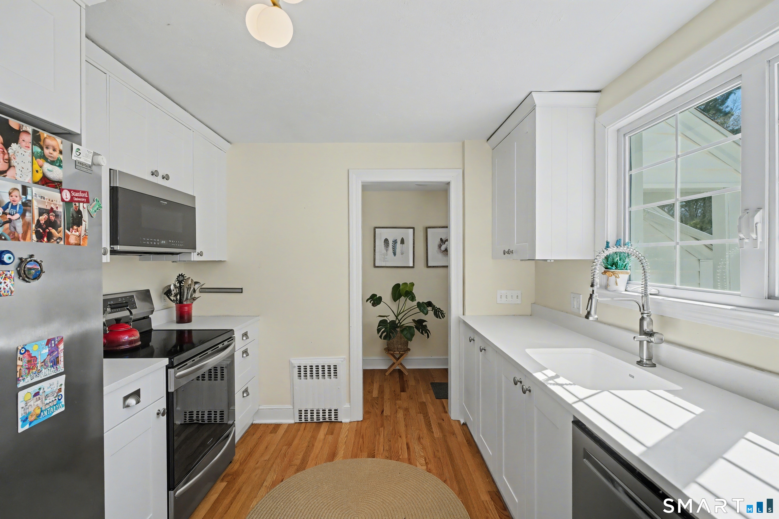 109 Gillies Road Hamden, CT 06517 - Photo 11 of 40