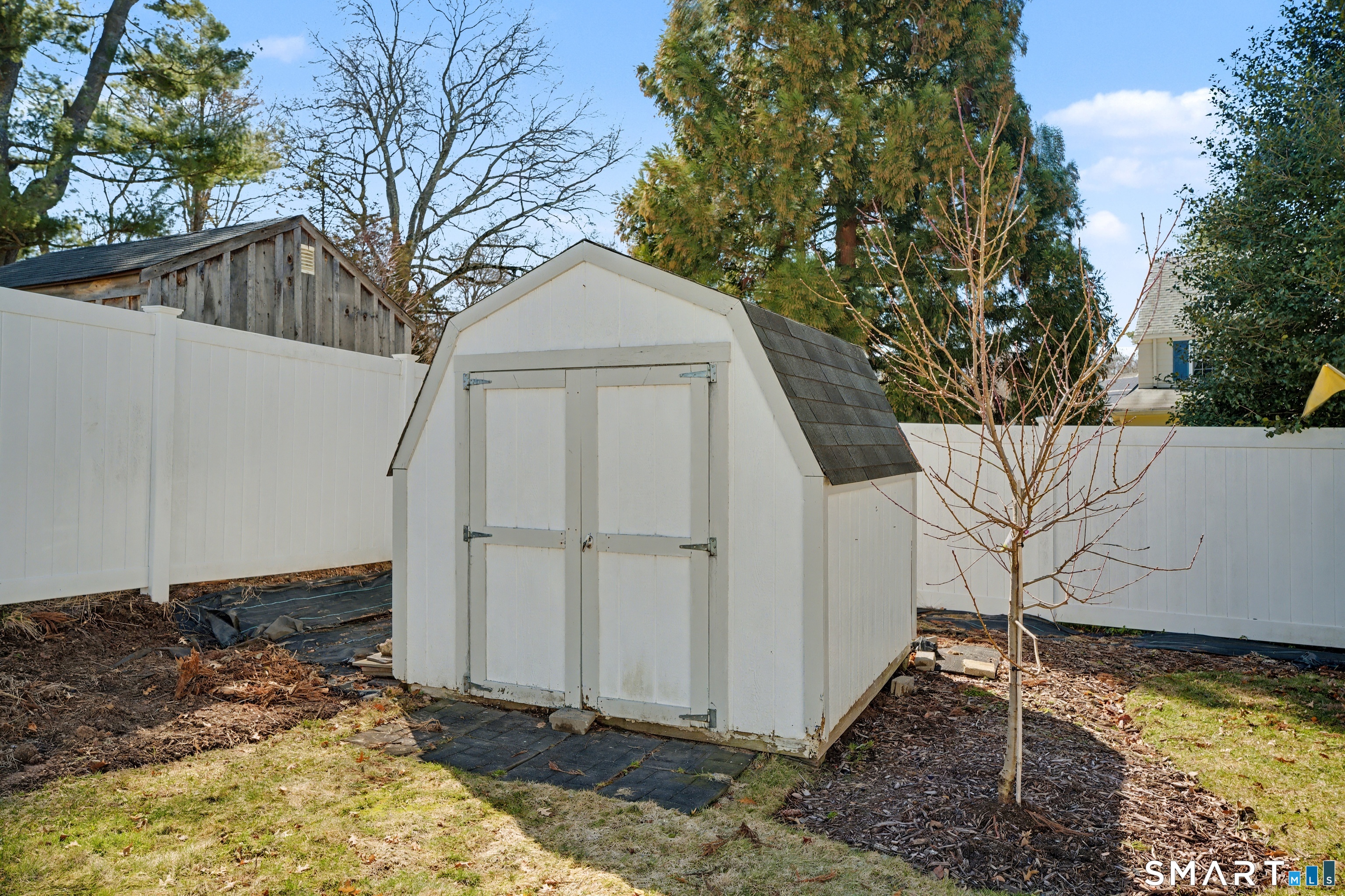 109 Gillies Road Hamden, CT 06517 - Photo 31 of 40