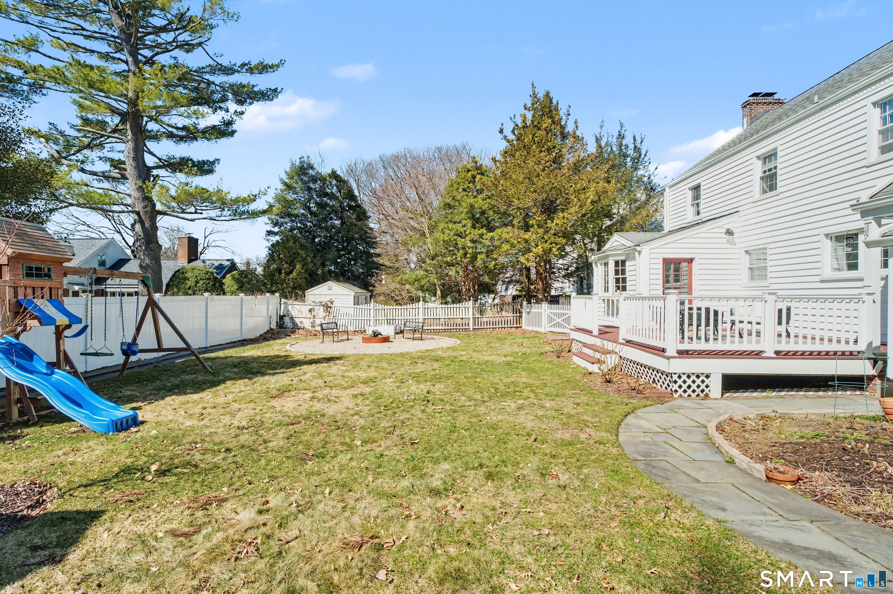 109 Gillies Road Hamden, CT 06517 - Photo 32 of 40