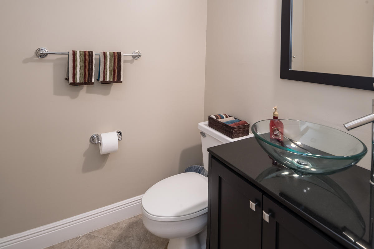 22340 Martella Avenue Boca Raton, FL 33433 - Photo 12 of 26 Powder Room