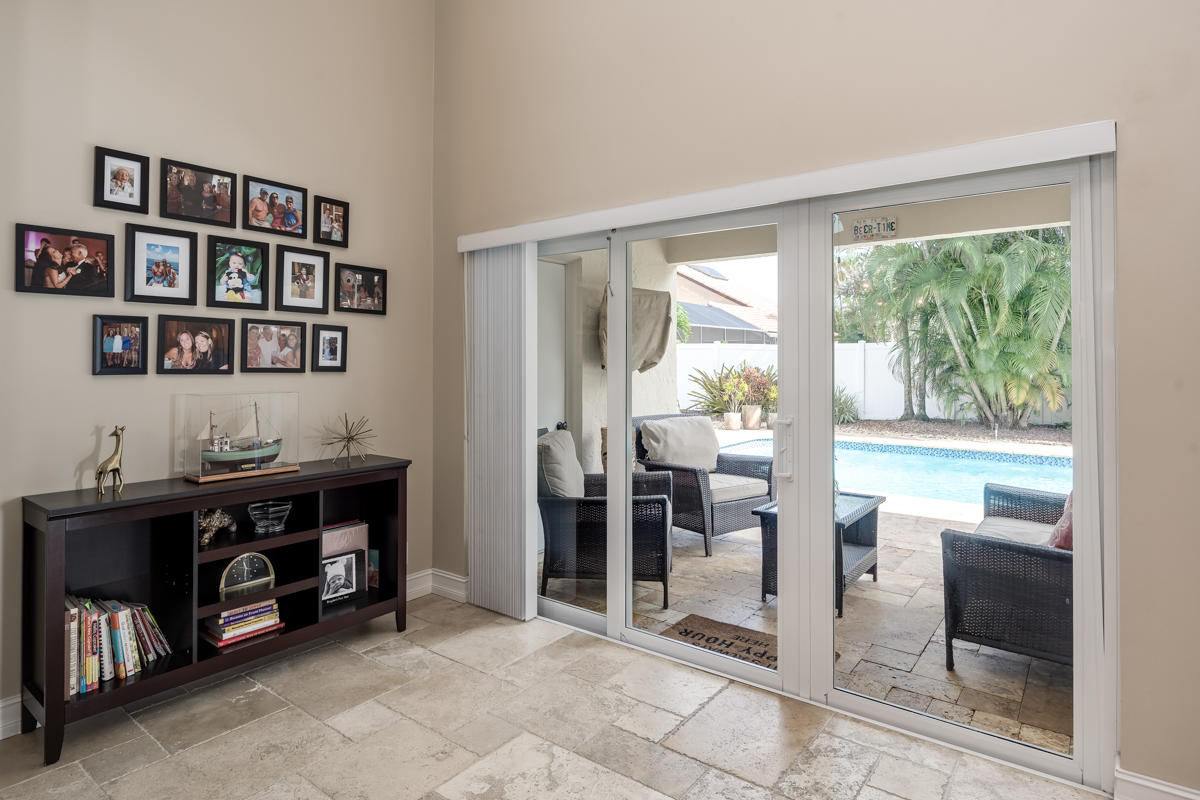 22340 Martella Avenue Boca Raton, FL 33433 - Photo 20 of 26 Indoor Outdoor Living