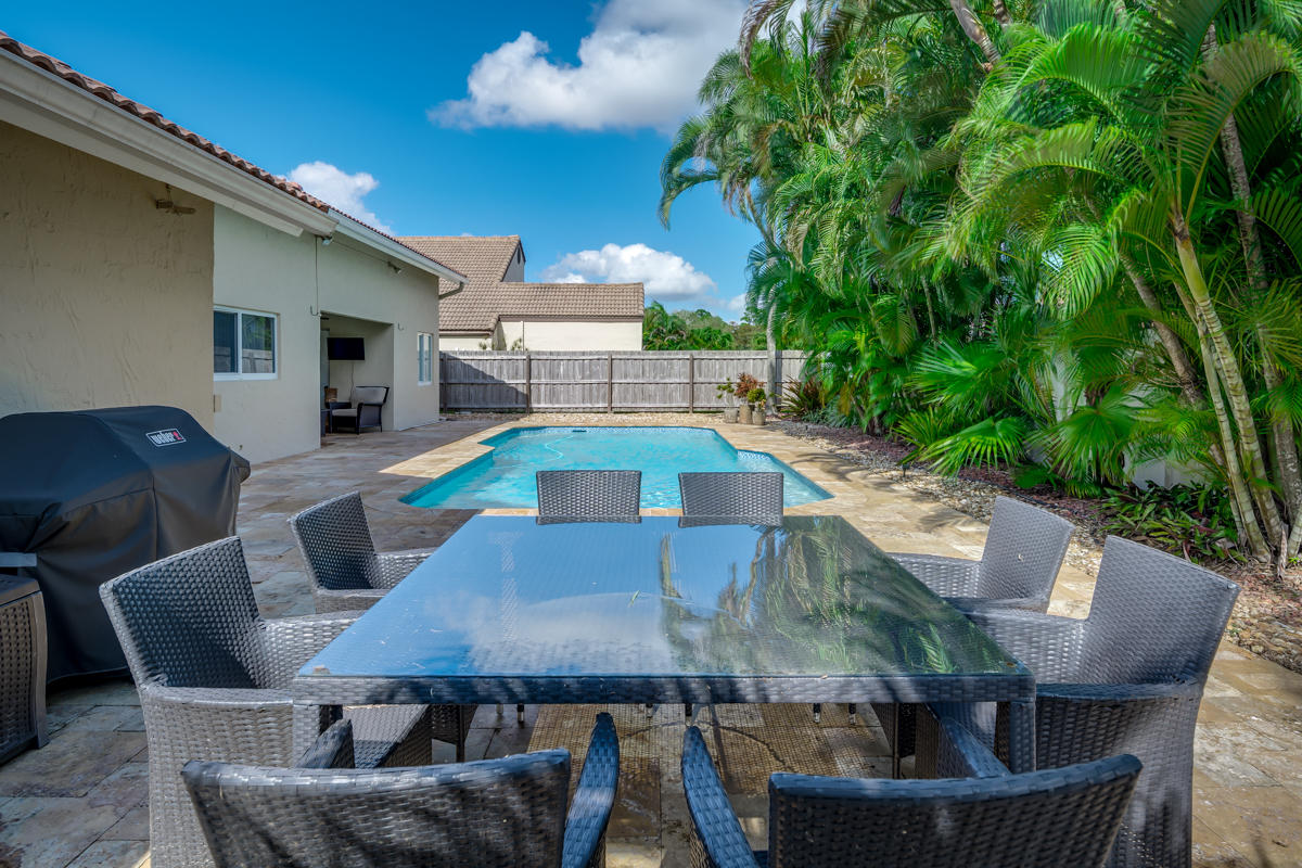 22340 Martella Avenue Boca Raton, FL 33433 - Photo 23 of 26 PATIO/POOL