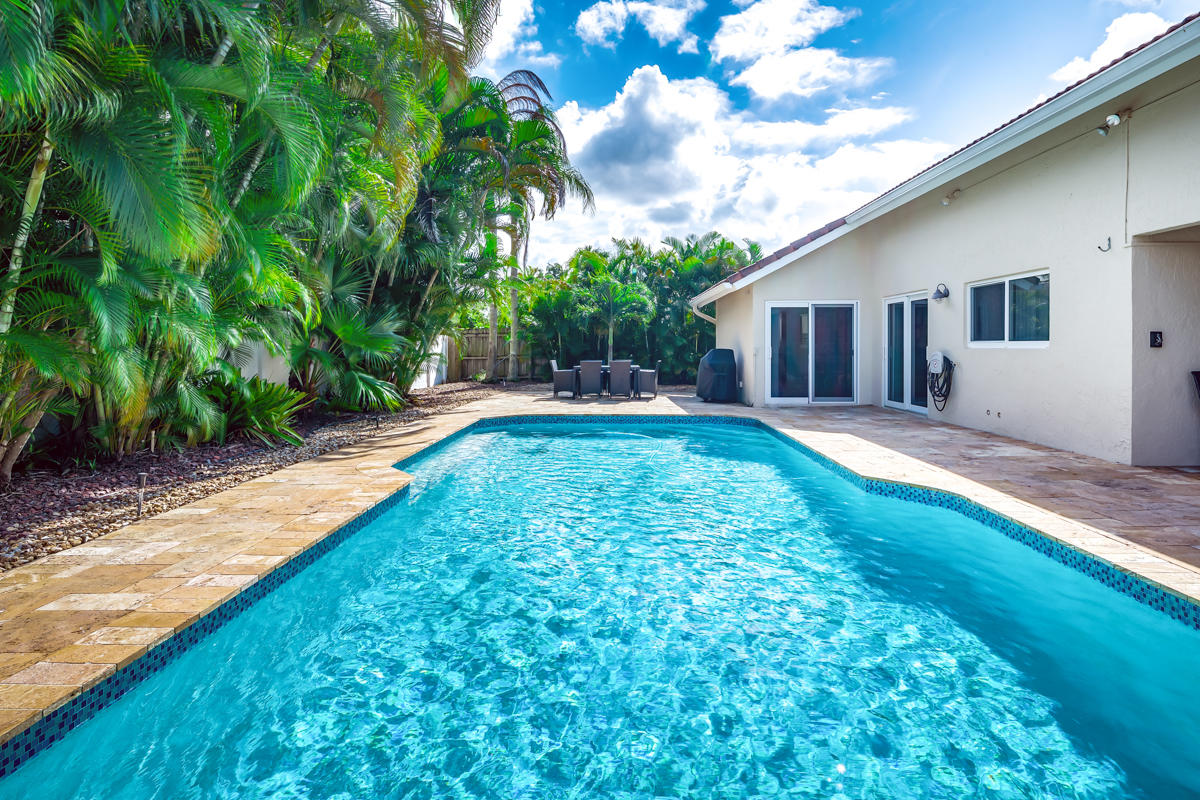 22340 Martella Avenue Boca Raton, FL 33433 - Photo 25 of 26 Relaxation