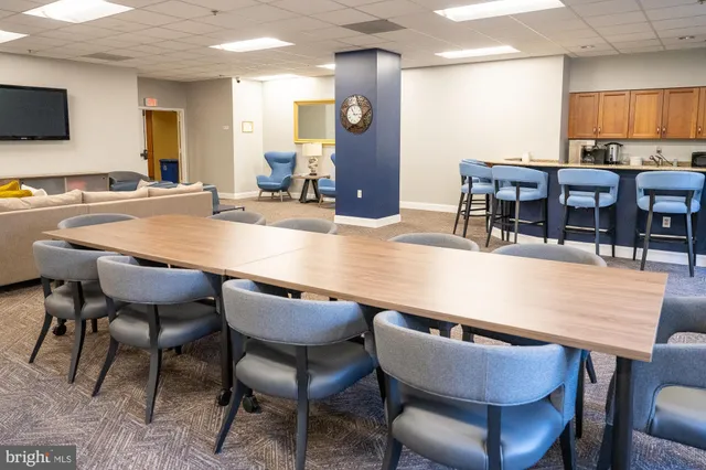 $2,145 | 1211 South Eads Street, Unit 102, Arlington, VA 22202