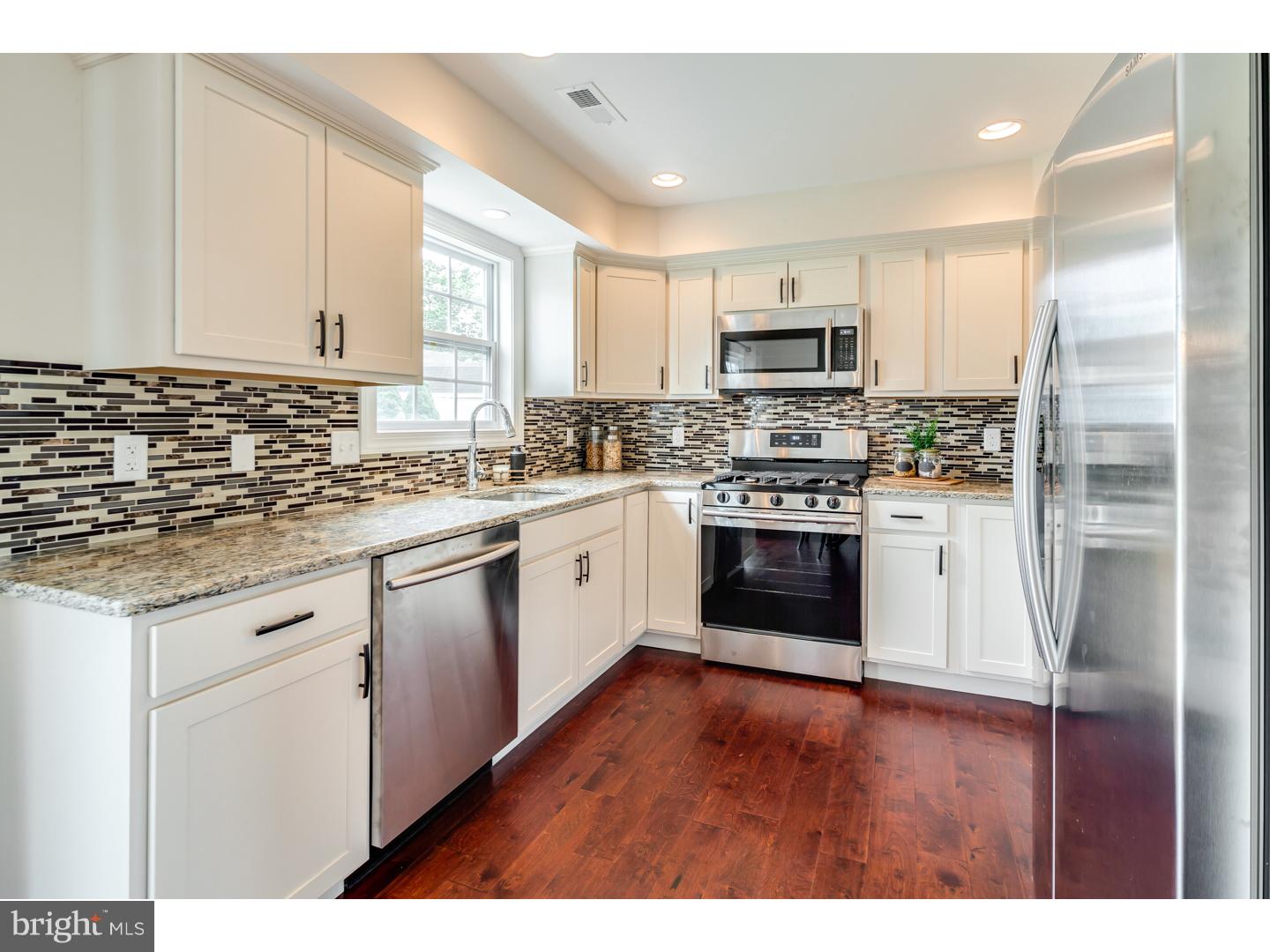36 Quiet Road Levittown, PA 19057 - Photo 5 of 14 Kitchen