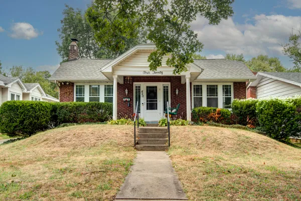 $324,900 | 420 East Loren Street, Springfield, MO 65807