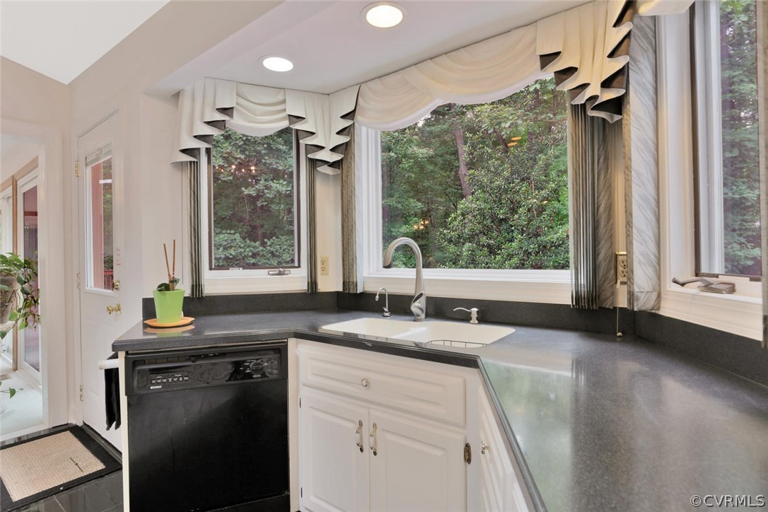 6000 Moss Creek Road Midlothian, VA 23112 - Photo 12 of 37 Gallery Image 12