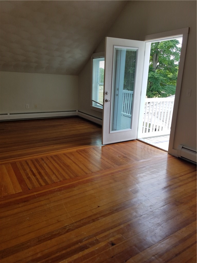 31 First School Street, Unit 2 Bristol, RI 02809 - Photo 13 of 20 Living Room with cathedral ceiling