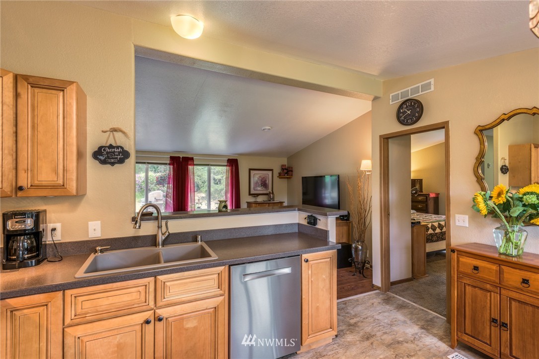 5132 Yellow Brick Road Bellingham, WA 98226 - Photo 5 of 22