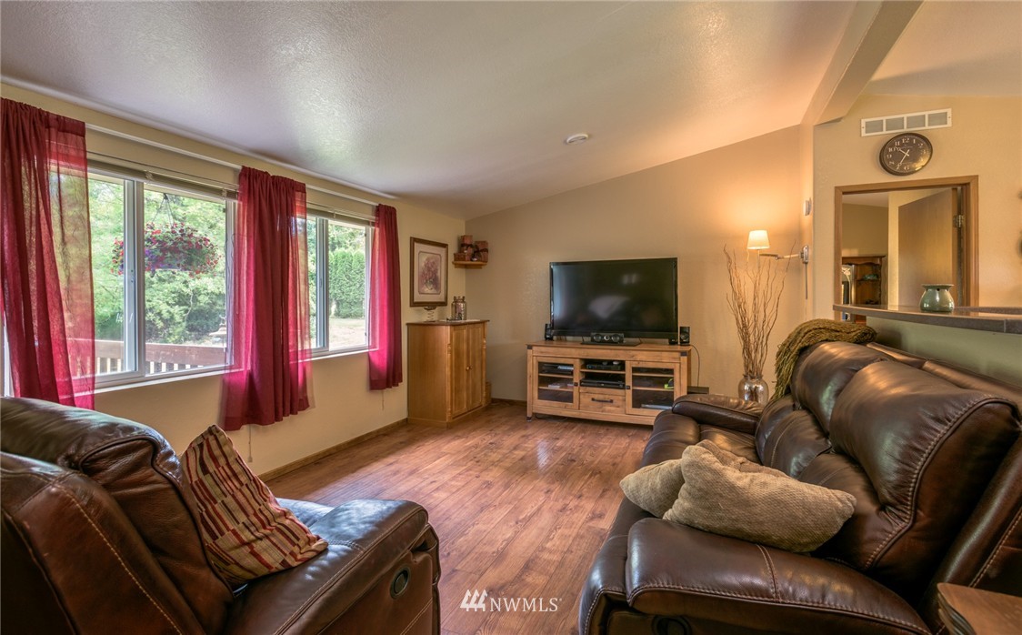 5132 Yellow Brick Road Bellingham, WA 98226 - Photo 7 of 22