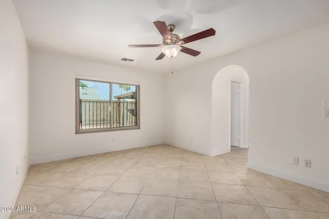 $389,900 | 12642 North 79th Avenue, Peoria, AZ 85381