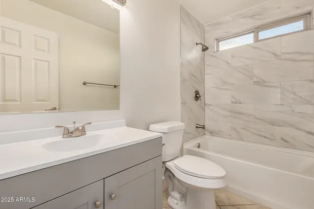 $389,900 | 12642 North 79th Avenue, Peoria, AZ 85381