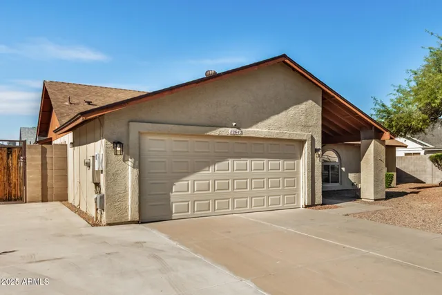 $389,900 | 12642 North 79th Avenue, Peoria, AZ 85381