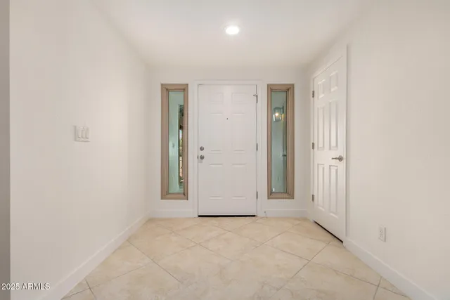 $389,900 | 12642 North 79th Avenue, Peoria, AZ 85381