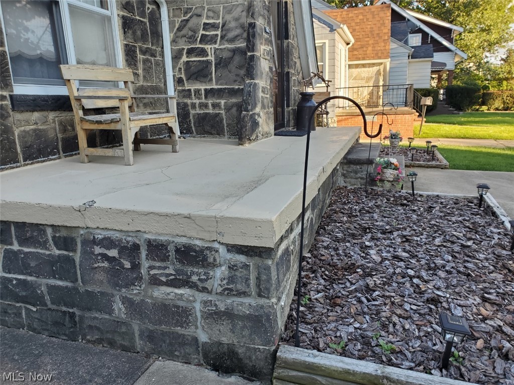 18301 Marcella Road Cleveland, OH 44119 - Photo 5 of 20 FRONT CONCRETE PATIO
