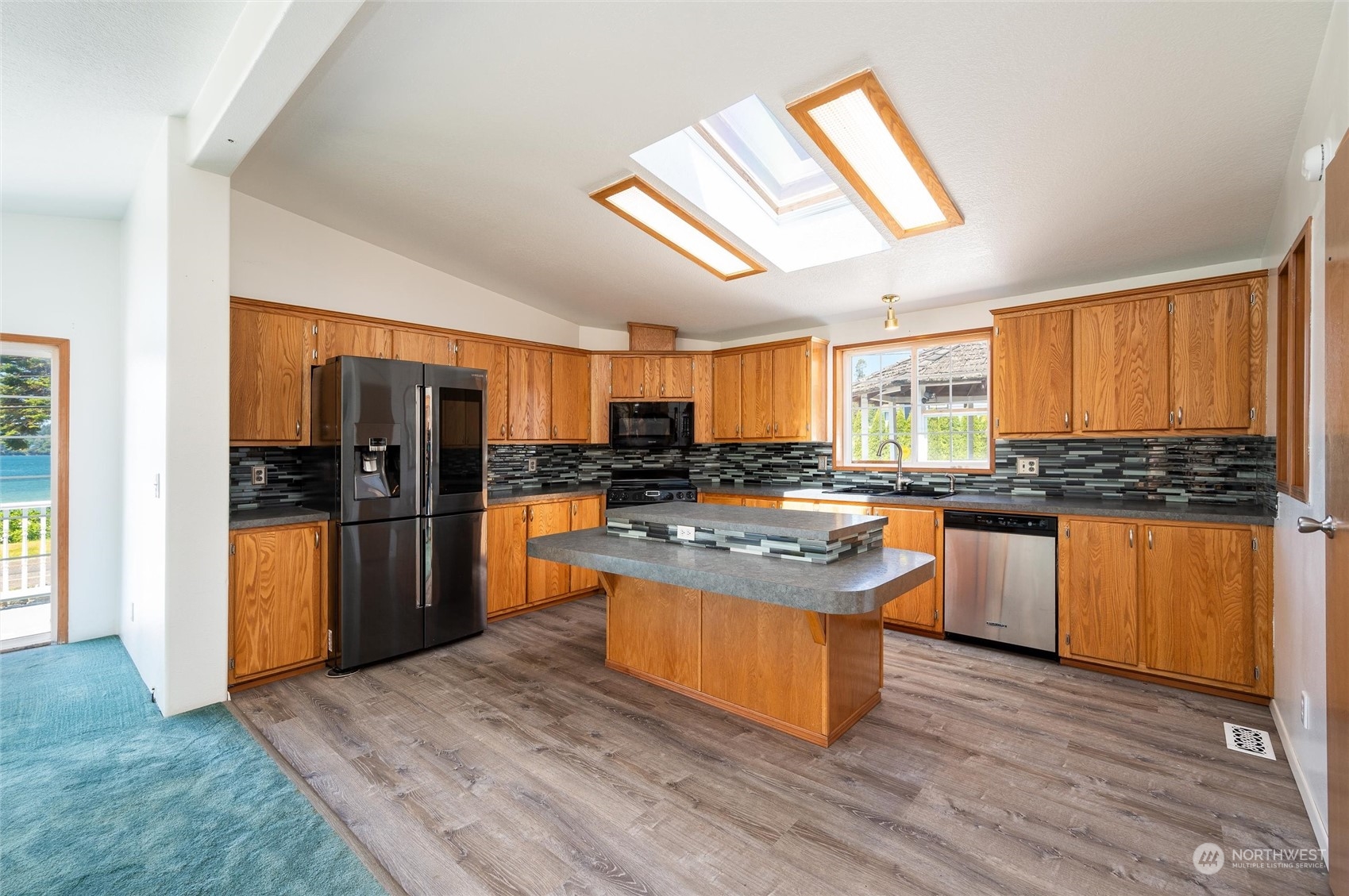 2492 MacKenzie Road Bellingham, WA 98226 - Photo 17 of 40 Gallery Image 17