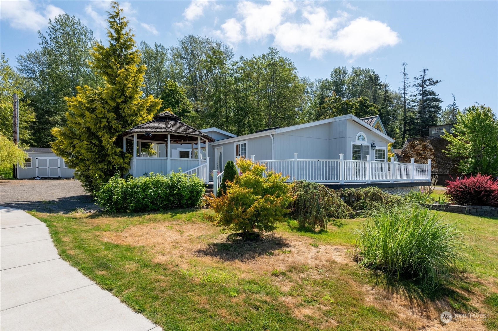 2492 MacKenzie Road Bellingham, WA 98226 - Photo 2 of 40 Gallery Image 2