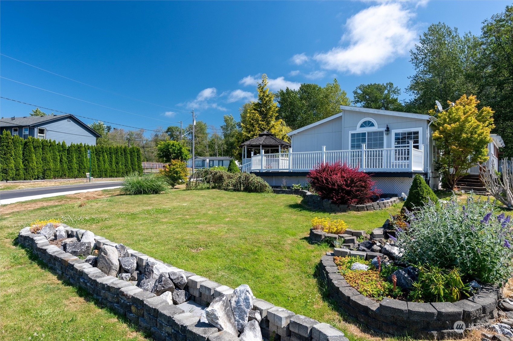 2492 MacKenzie Road Bellingham, WA 98226 - Photo 3 of 40 Gallery Image 3