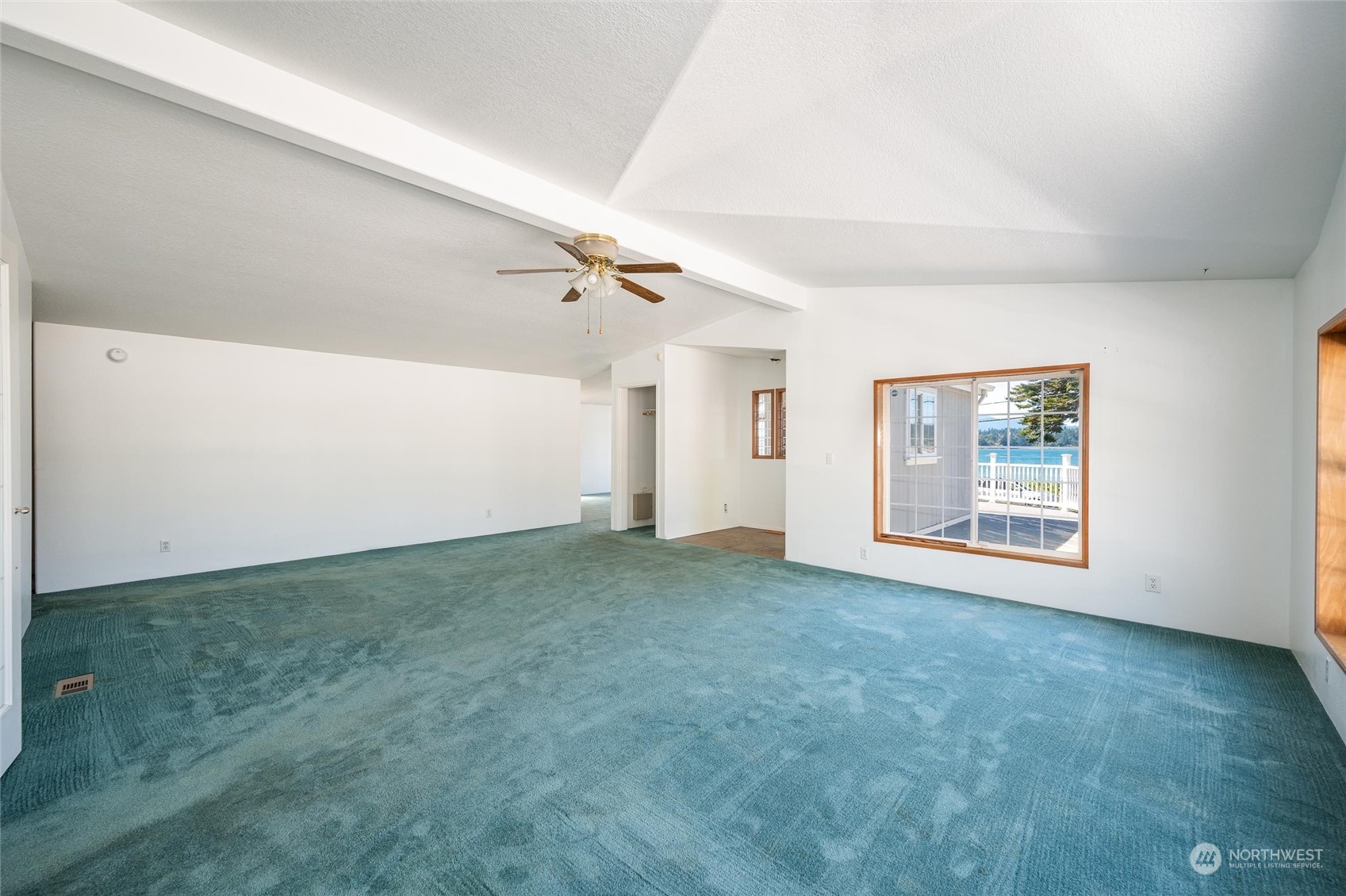 2492 MacKenzie Road Bellingham, WA 98226 - Photo 10 of 40 Gallery Image 10