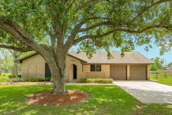 $234,900 | 131 Singleton Street, Jones Creek, TX 77541