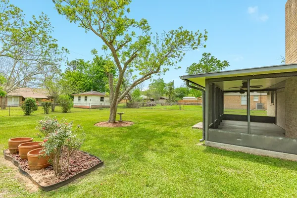 $234,900 | 131 Singleton Street, Jones Creek, TX 77541