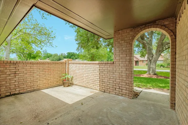 $234,900 | 131 Singleton Street, Jones Creek, TX 77541