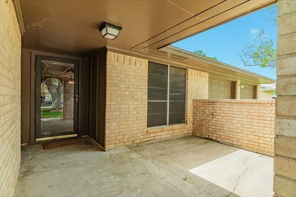 $234,900 | 131 Singleton Street, Jones Creek, TX 77541