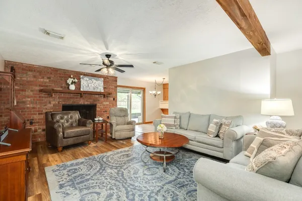 $234,900 | 131 Singleton Street, Jones Creek, TX 77541