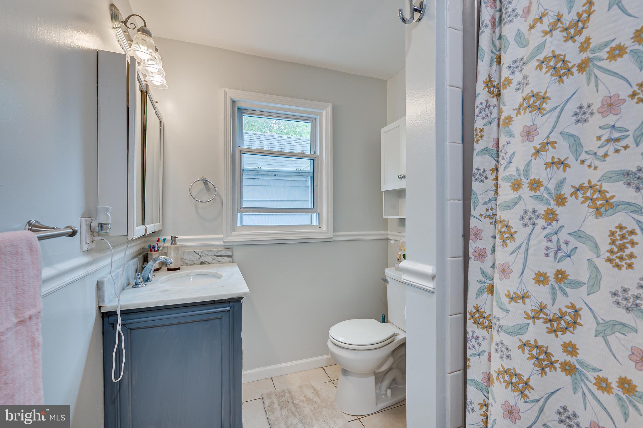 113 Dutch Neck Road Hightstown, NJ 08520 - Photo 15 of 35 bathroom