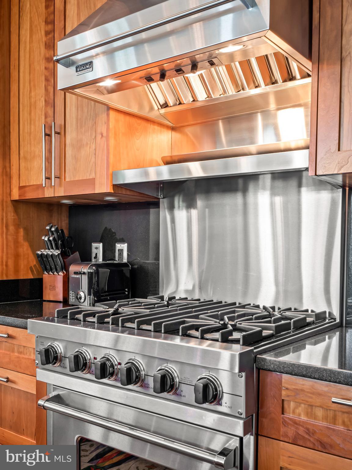 4301 Military Road Northwest, Unit 412 Washington, DC 20015 - Photo 13 of 29