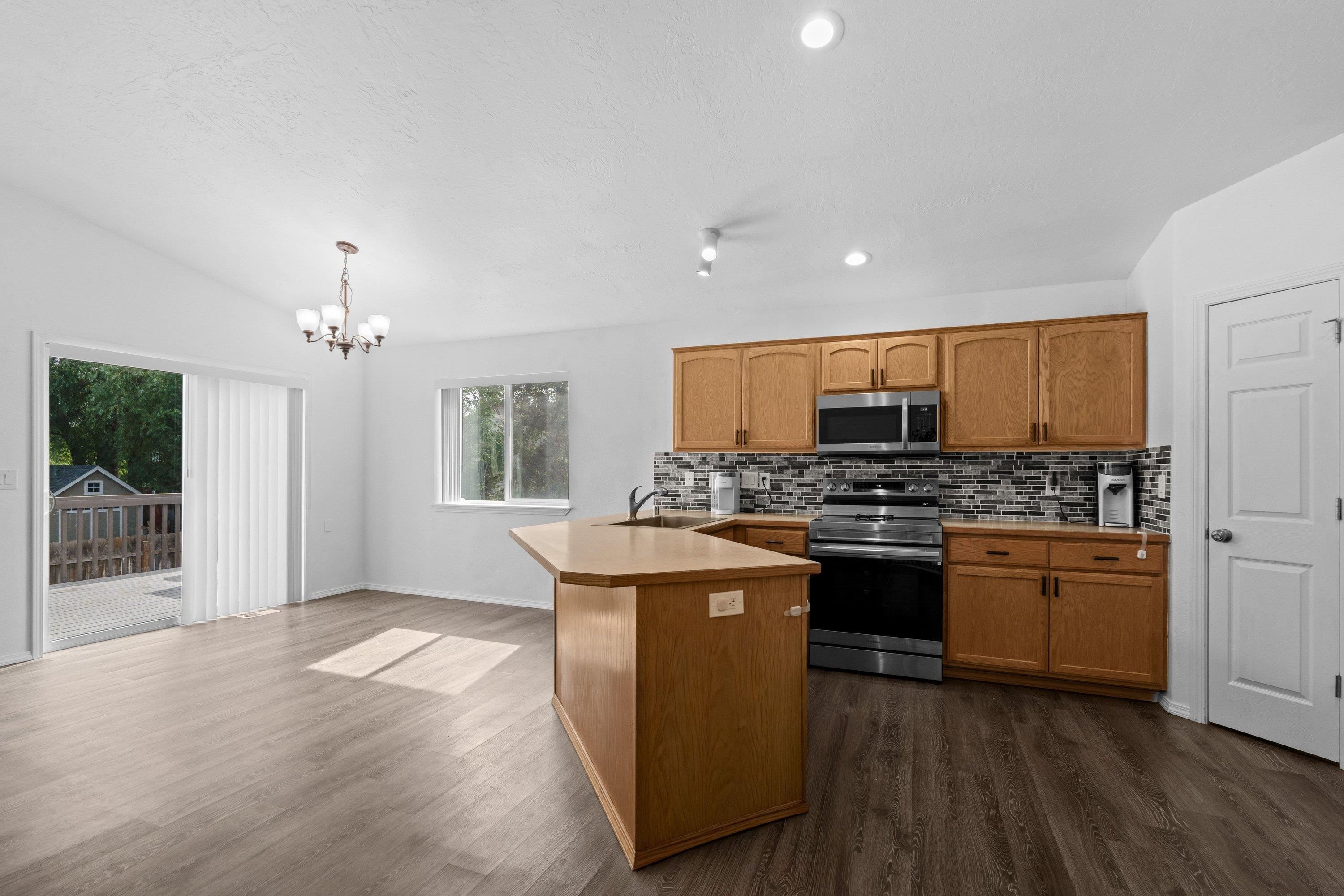 10113 West Raspberry Avenue Cheney, WA 99004 - Photo 5 of 35