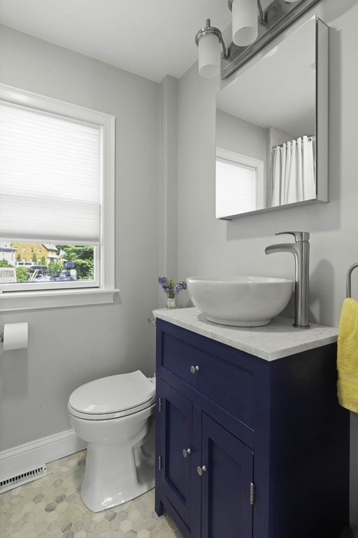 11 Middle Street Georgetown, MA 01833 - Photo 8 of 31 Gallery Image 8